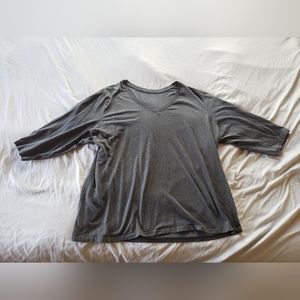 Gray 3/4 sleeve shirt